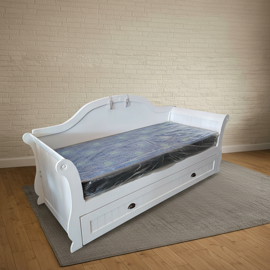 White Sleigh Daybed